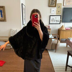 J.McLaughin Fur Cape One size
